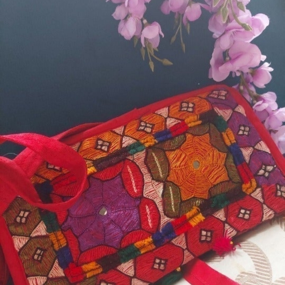 Bags - Picture 3 of 5